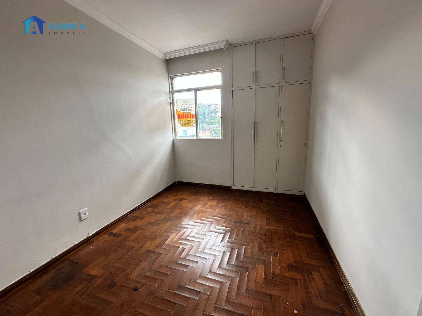 Apartamento à venda com 2 quartos, 58m² - Foto 4