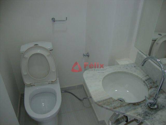 Apartamento para alugar com 3 quartos, 93m² - Foto 15