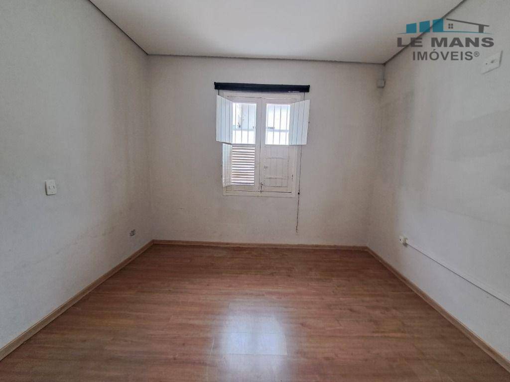 Casa para alugar com 1 quarto, 245m² - Foto 9