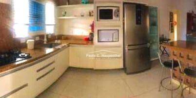 Casa à venda com 3 quartos, 230m² - Foto 2