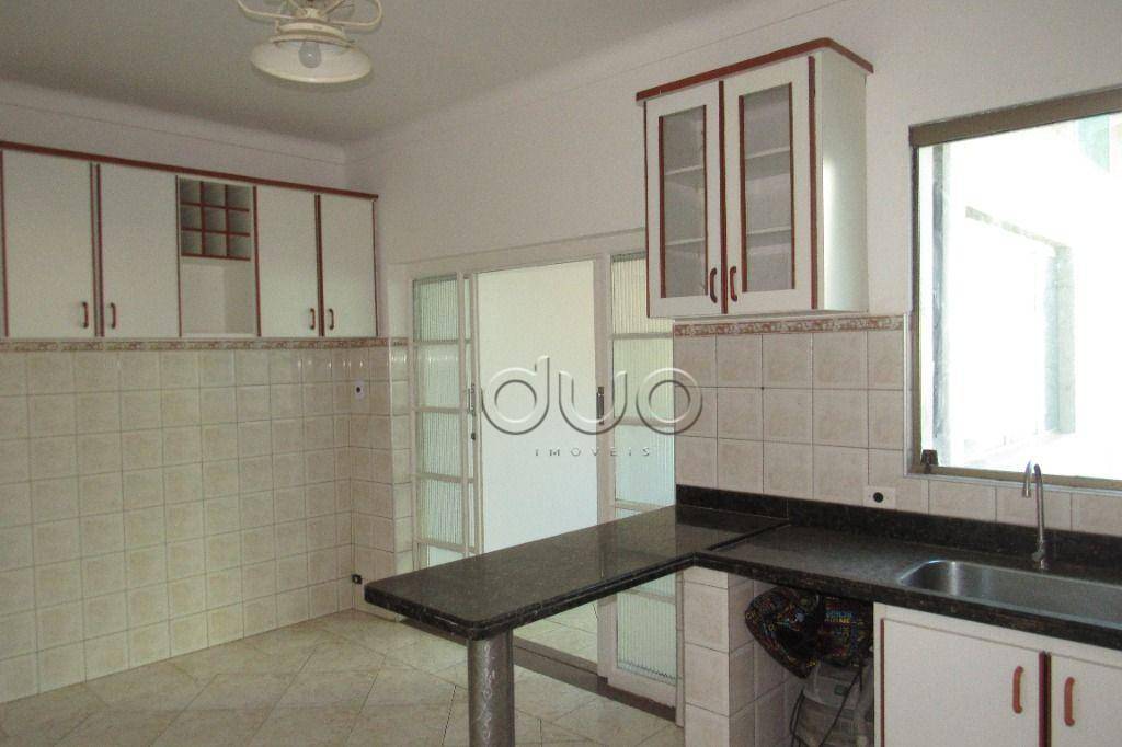 Casa à venda e aluguel com 3 quartos, 265m² - Foto 8