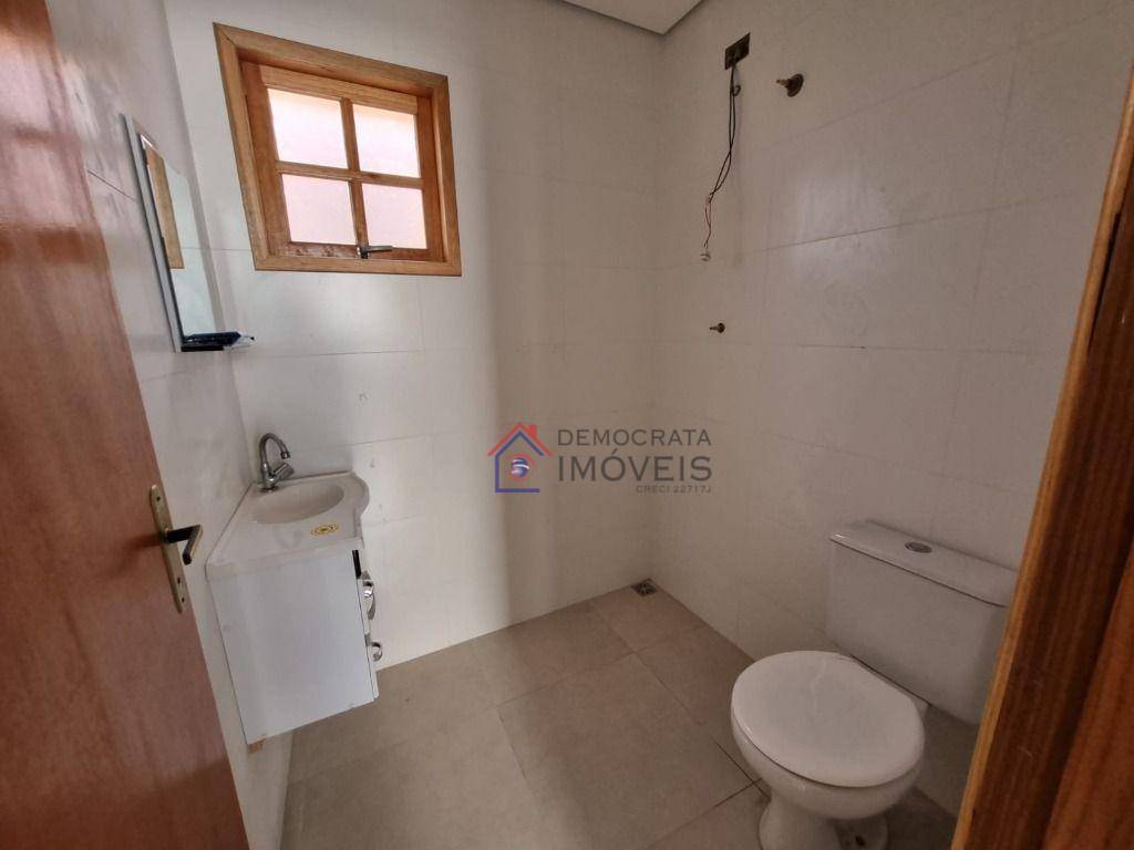 Casa à venda com 3 quartos, 62m² - Foto 14