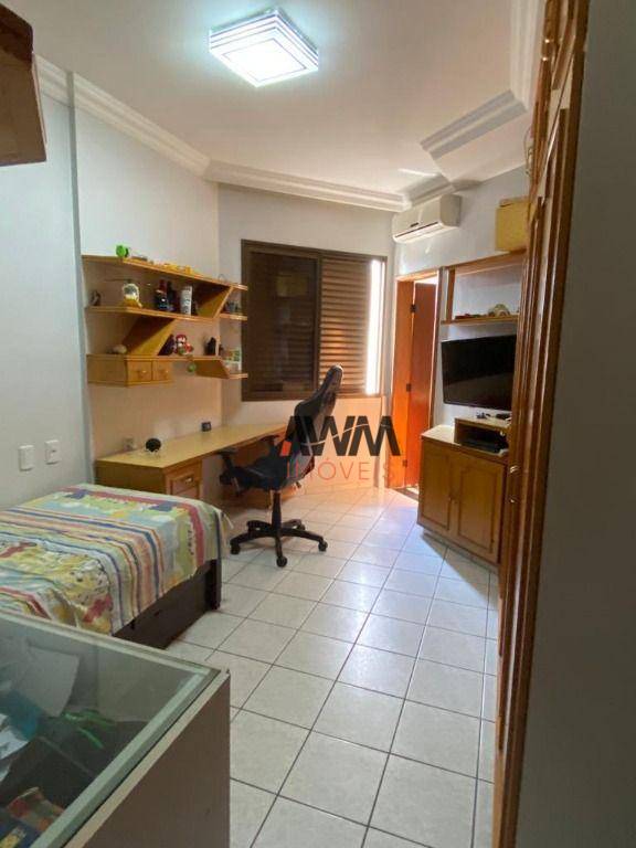 Apartamento à venda com 3 quartos, 151m² - Foto 3