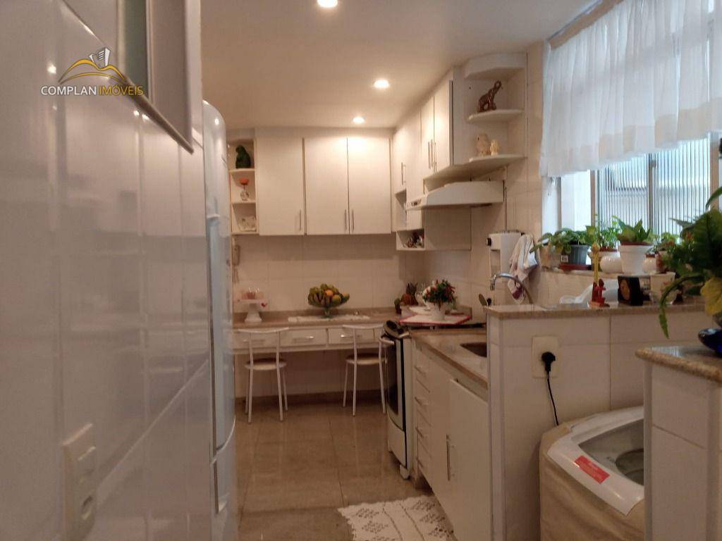 Apartamento à venda com 2 quartos, 85m² - Foto 24