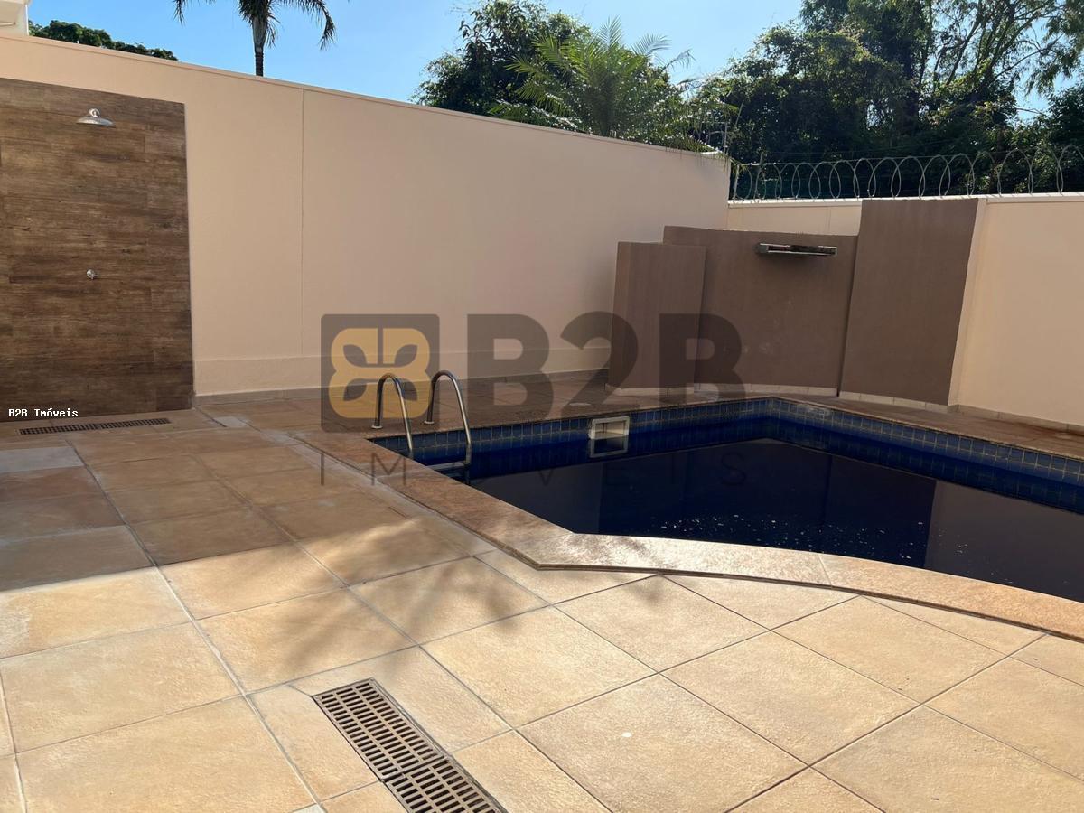 Casa de Condomínio à venda com 4 quartos, 440m² - Foto 11