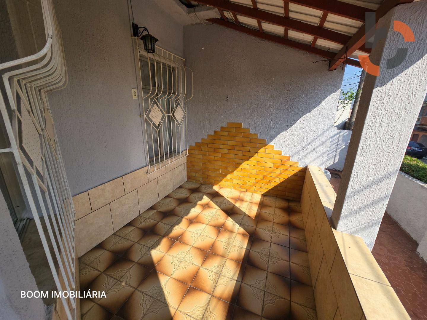Casa à venda e aluguel com 3 quartos, 128m² - Foto 14