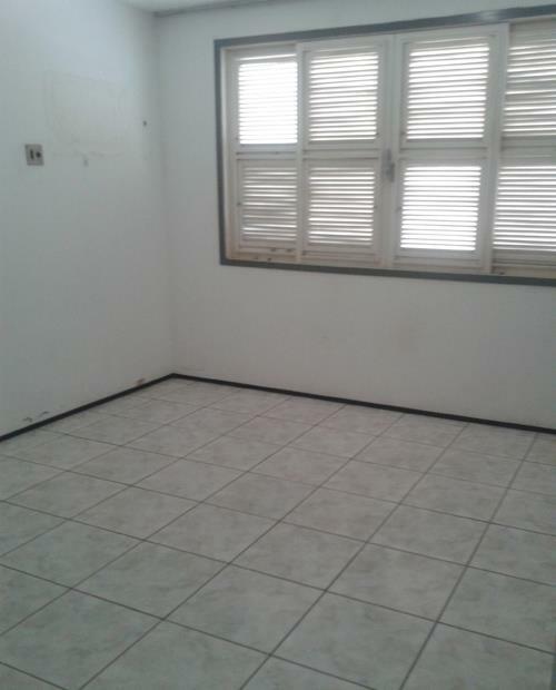 Casa à venda com 3 quartos, 350m² - Foto 8