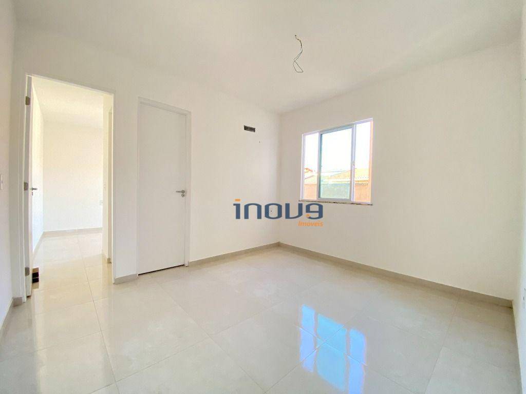 Casa à venda com 4 quartos, 131m² - Foto 13