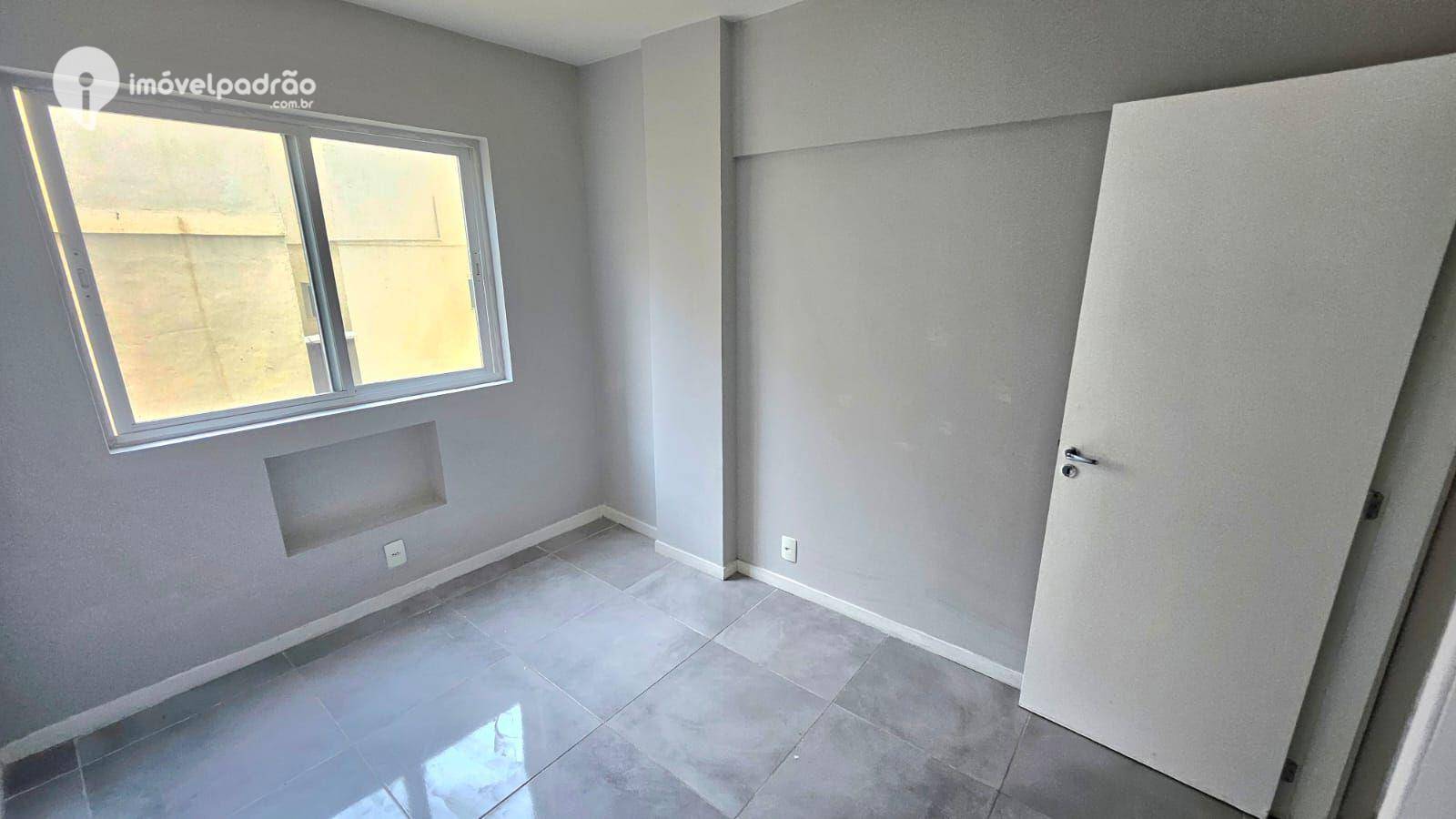 Apartamento à venda com 2 quartos, 60m² - Foto 18