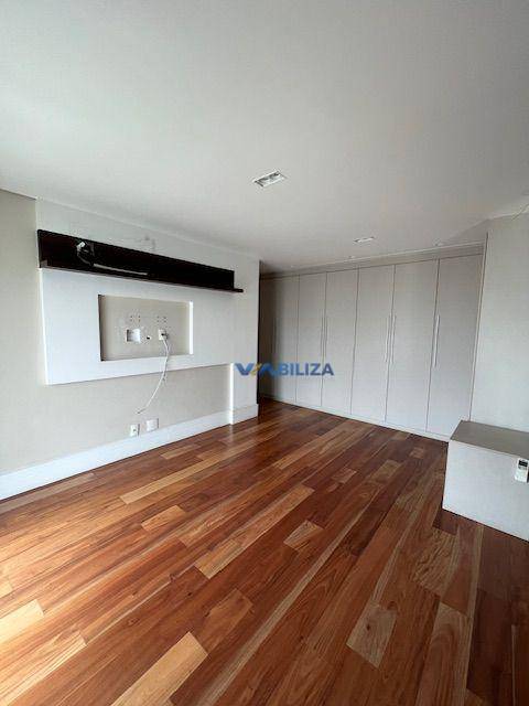 Apartamento à venda com 3 quartos, 264m² - Foto 26