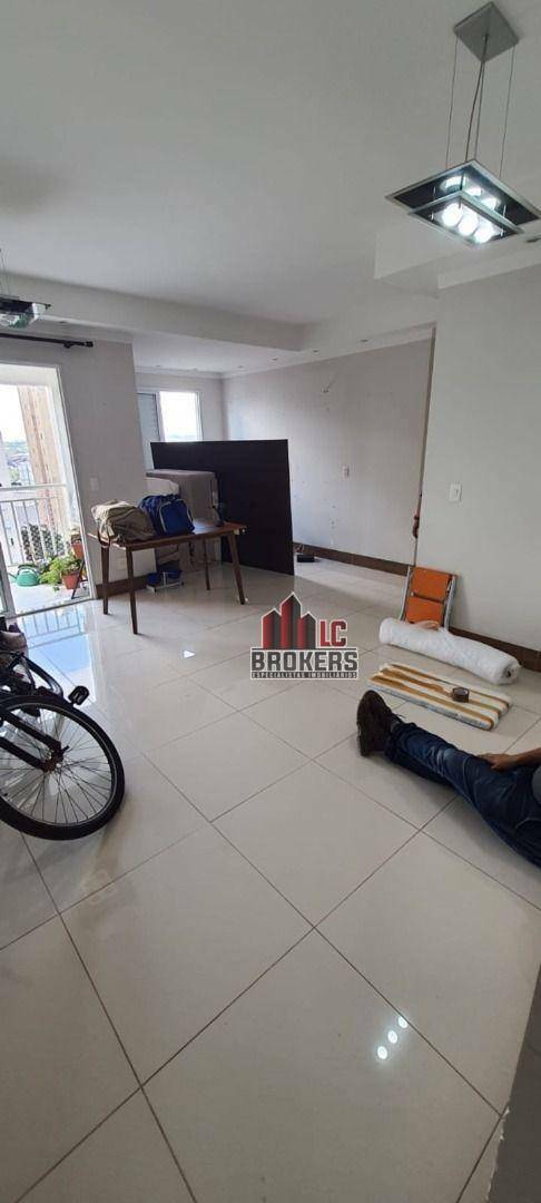 Apartamento para alugar com 2 quartos, 70m² - Foto 12