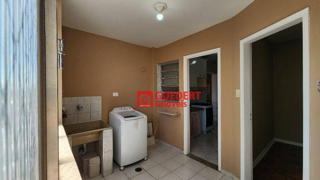 Apartamento para alugar com 3 quartos, 90m² - Foto 14