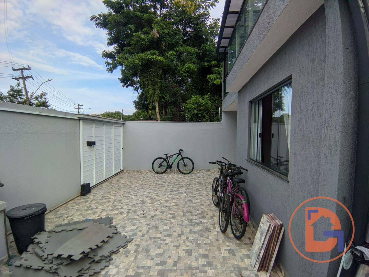 Casa à venda com 2 quartos, 115m² - Foto 2