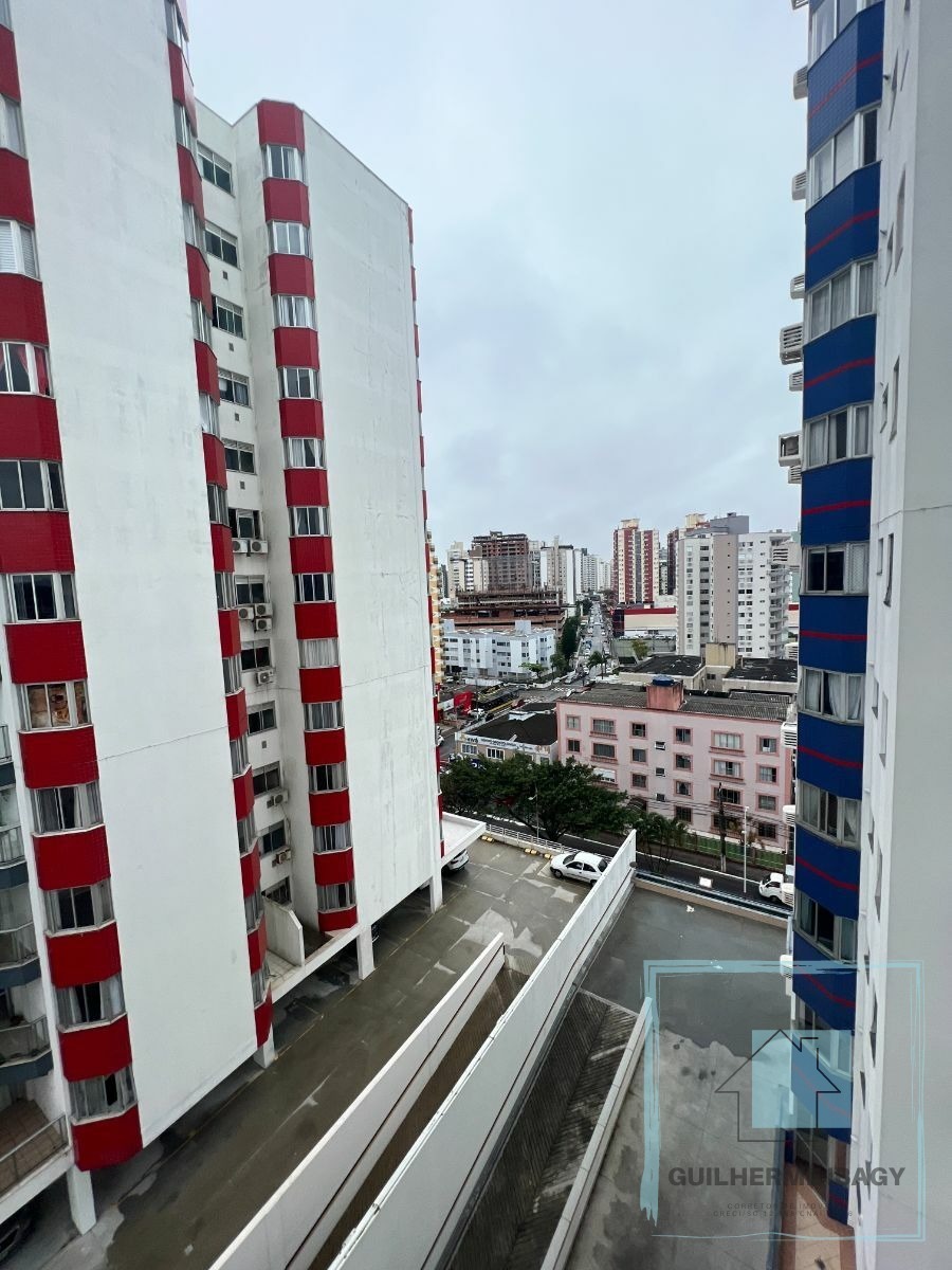 Apartamento à venda com 3 quartos, 136m² - Foto 22