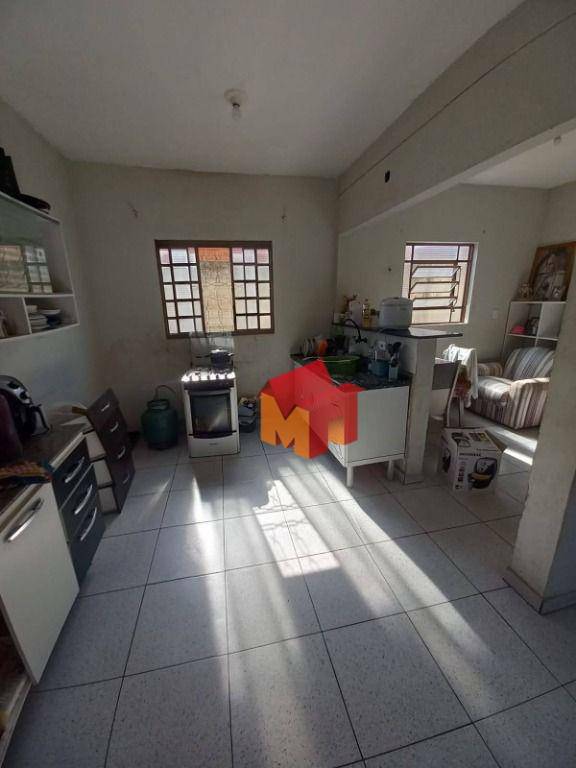 Casa à venda com 2 quartos, 37m² - Foto 9