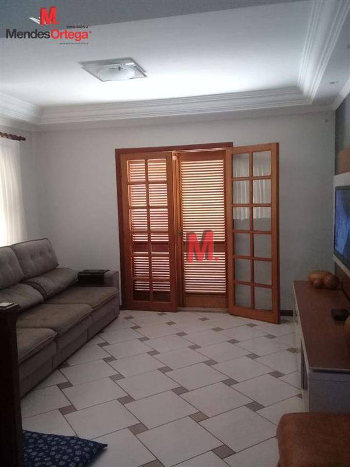 Casa à venda com 4 quartos, 232m² - Foto 3