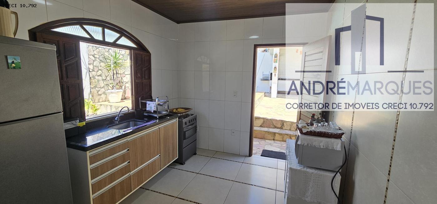 Casa à venda com 5 quartos, 250m² - Foto 22