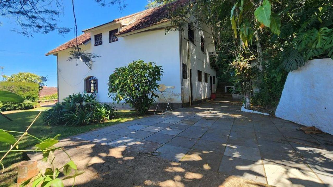 Casa à venda com 5 quartos, 190m² - Foto 15