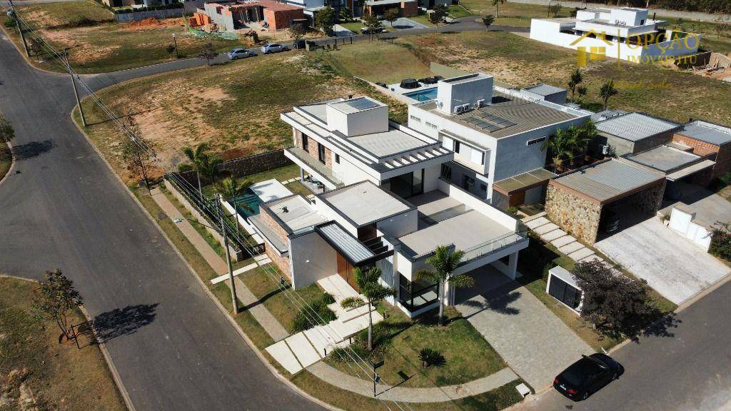 Casa de Condomínio à venda com 3 quartos, 331m² - Foto 3