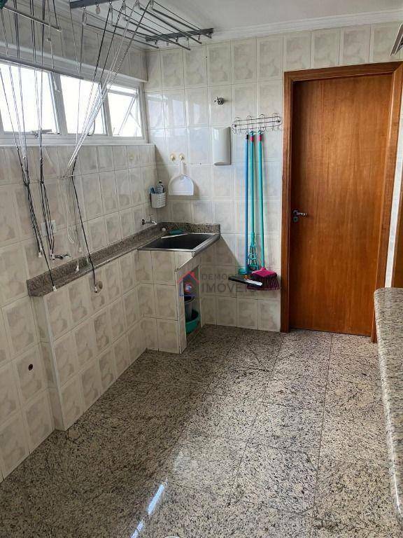 Apartamento à venda com 4 quartos, 198m² - Foto 14