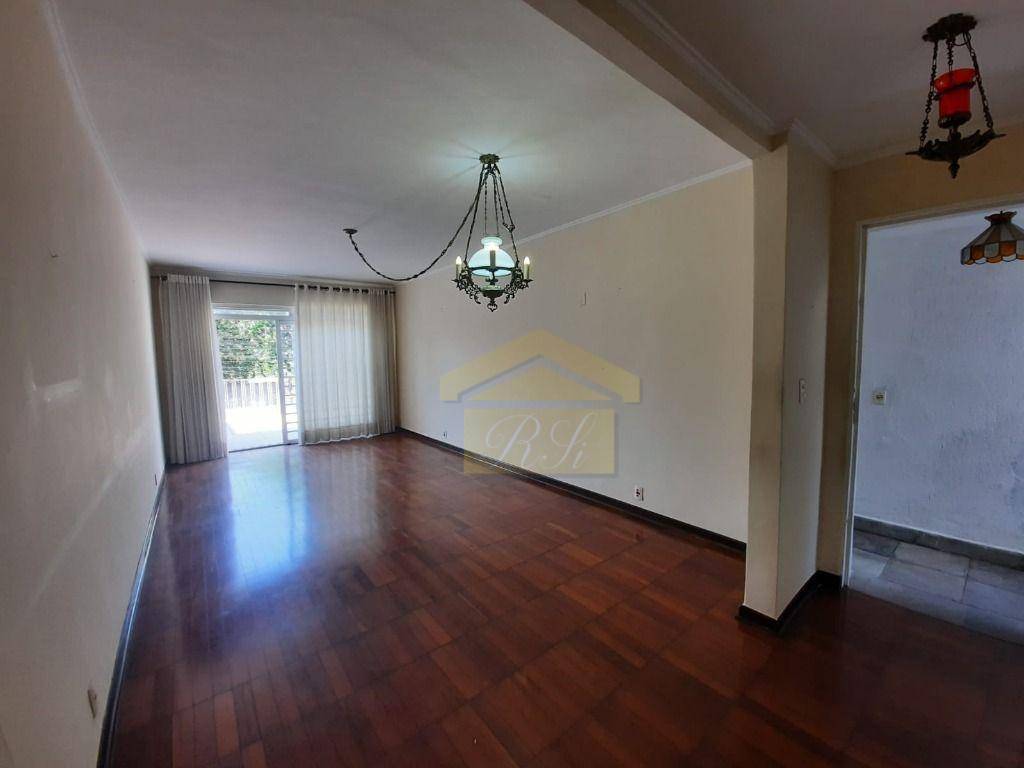 Sobrado à venda com 3 quartos, 190m² - Foto 1