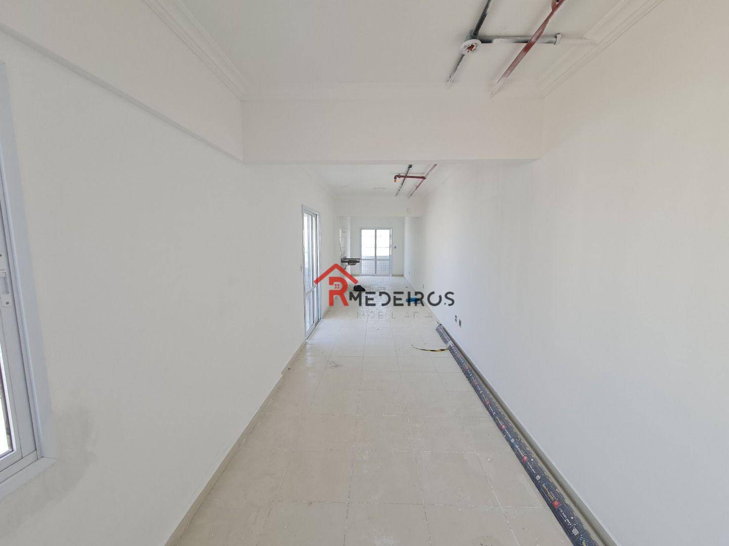 Apartamento à venda com 1 quarto, 40m² - Foto 4