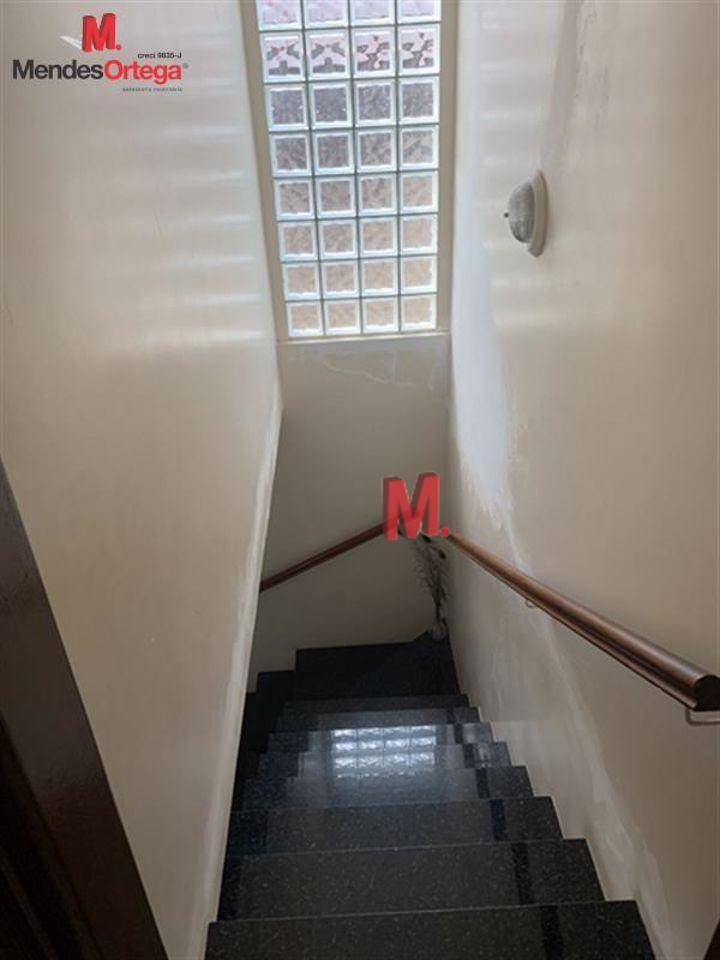 Casa à venda com 3 quartos, 200m² - Foto 11