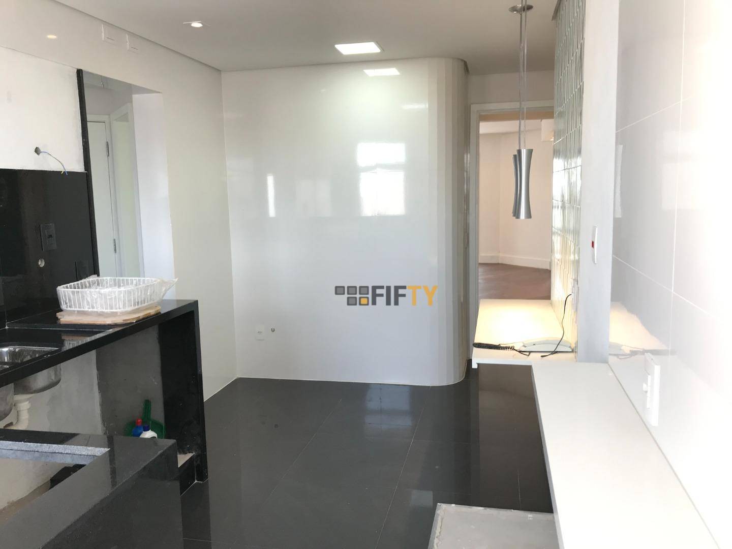 Apartamento à venda com 3 quartos, 136m² - Foto 31