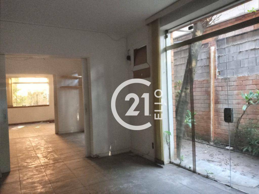 Casa à venda e aluguel com 4 quartos, 442m² - Foto 5