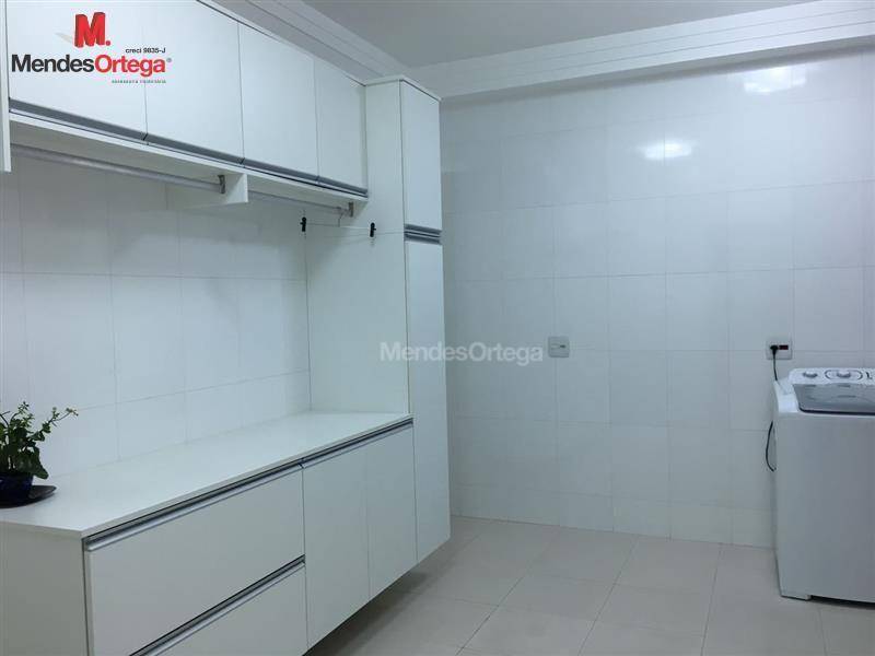Apartamento para alugar com 3 quartos, 247m² - Foto 26