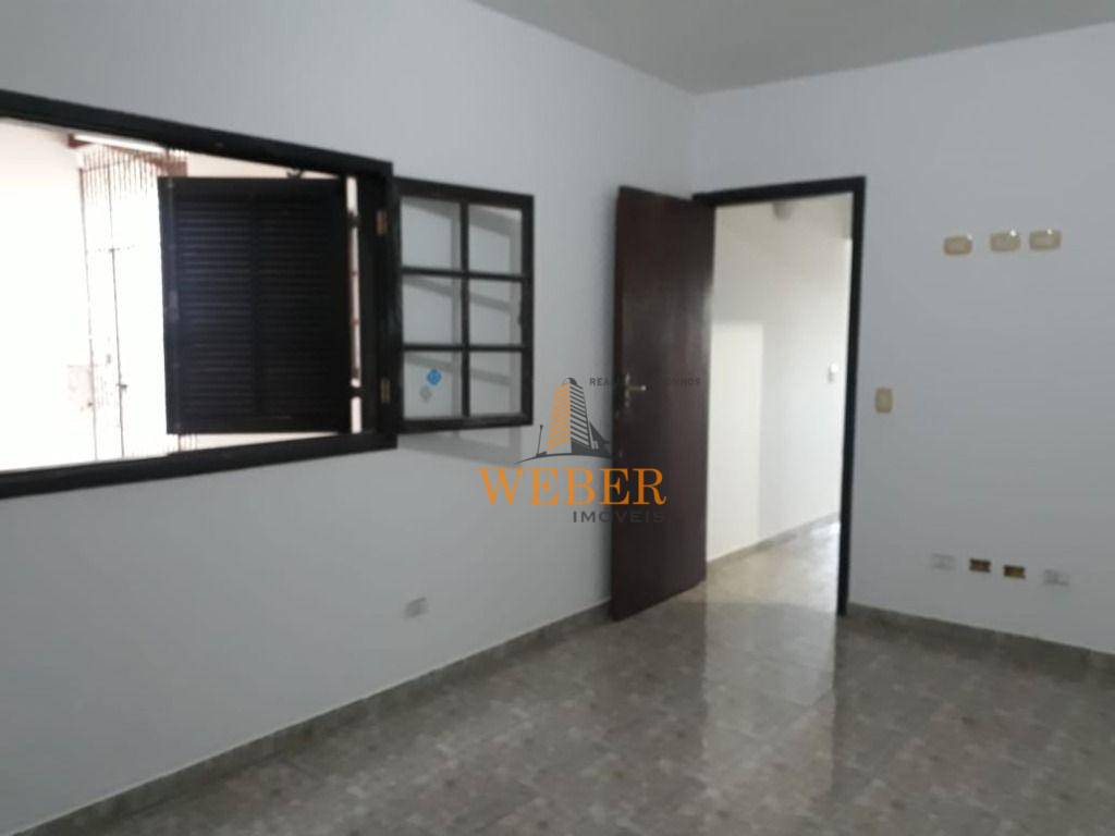 Casa à venda com 2 quartos, 250m² - Foto 6