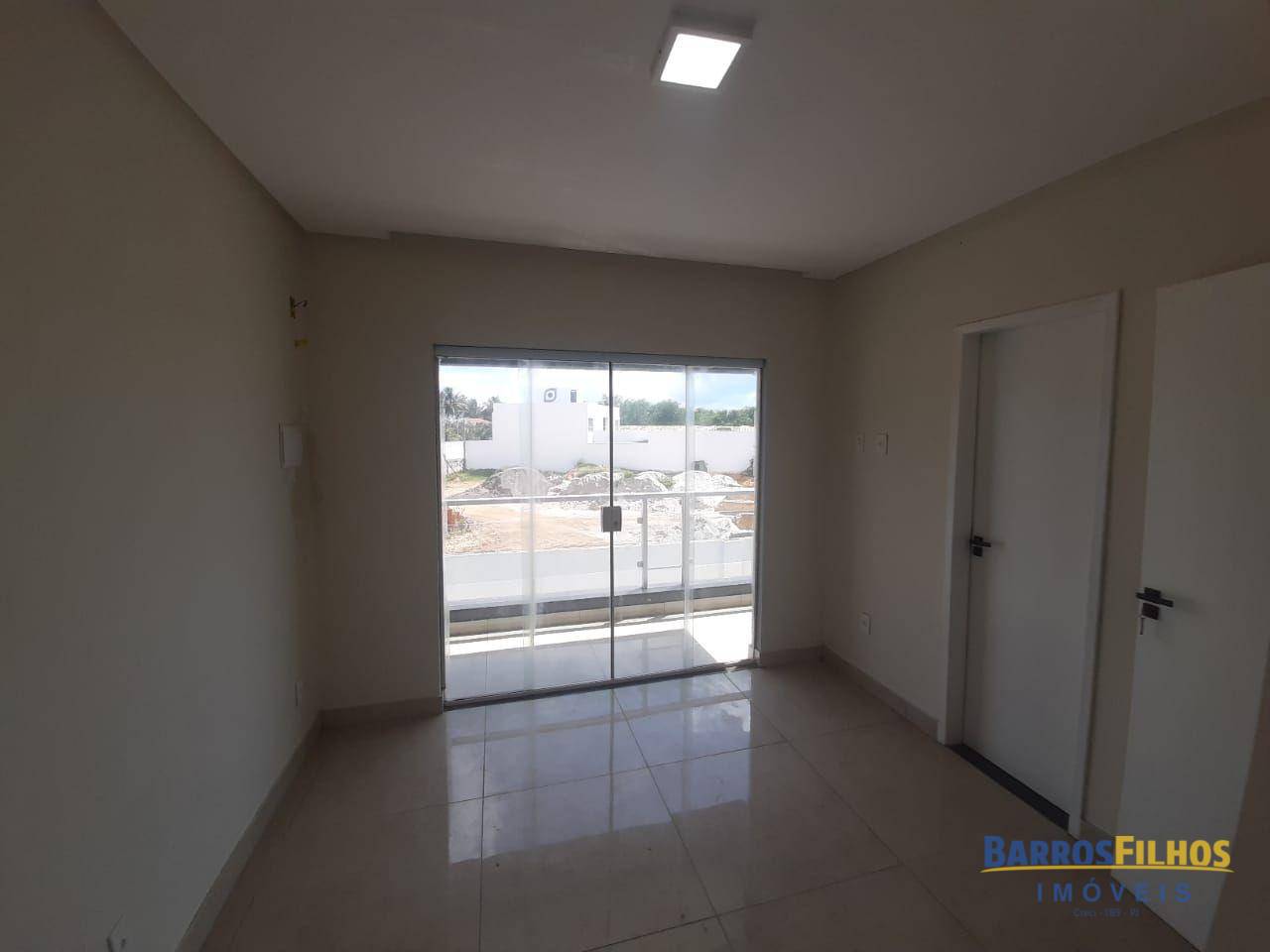 Casa para alugar com 2 quartos, 100M2 - Foto 4