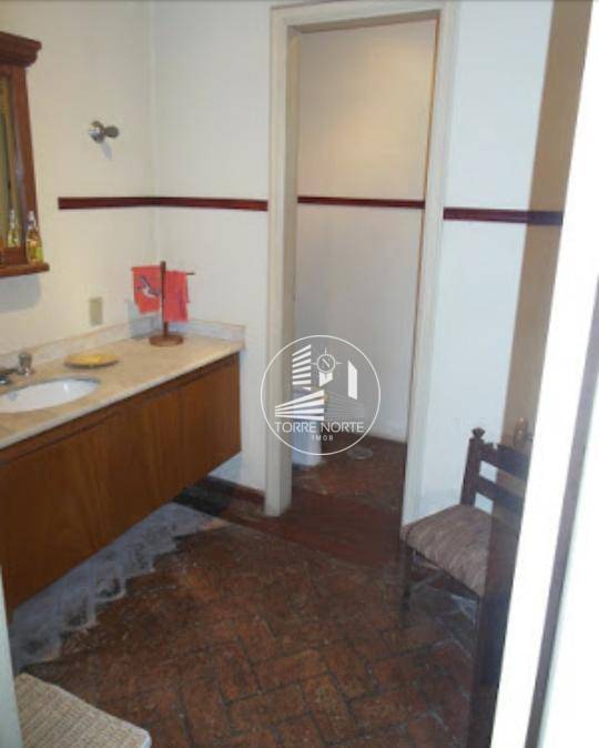 Sobrado à venda com 3 quartos, 300m² - Foto 38