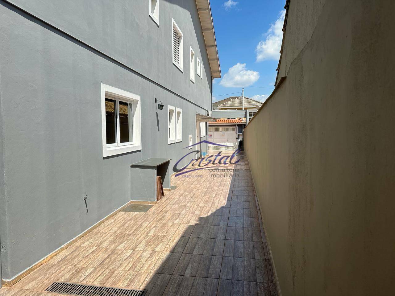 Casa à venda com 3 quartos, 277m² - Foto 4