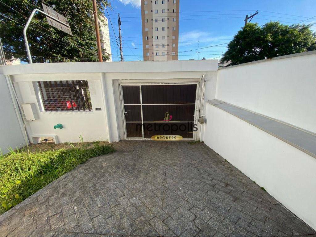 Casa para alugar com 3 quartos, 200m² - Foto 2