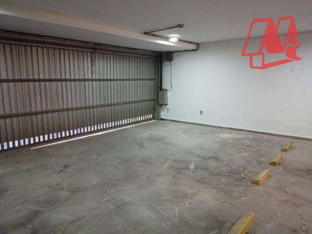 Casa à venda e aluguel com 3 quartos, 371m² - Foto 45
