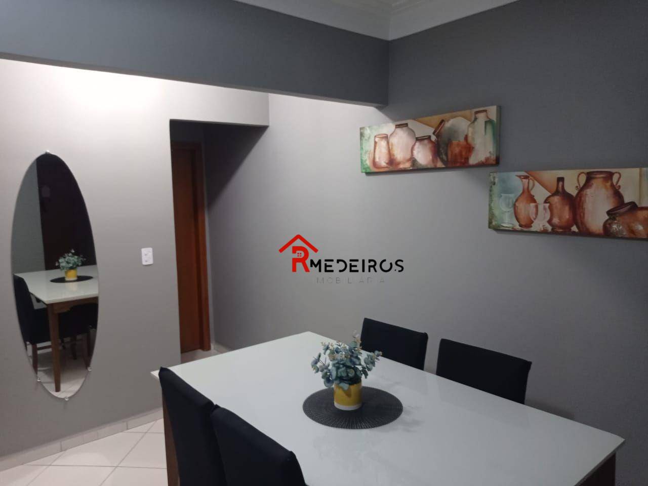 Apartamento à venda com 2 quartos, 60m² - Foto 1