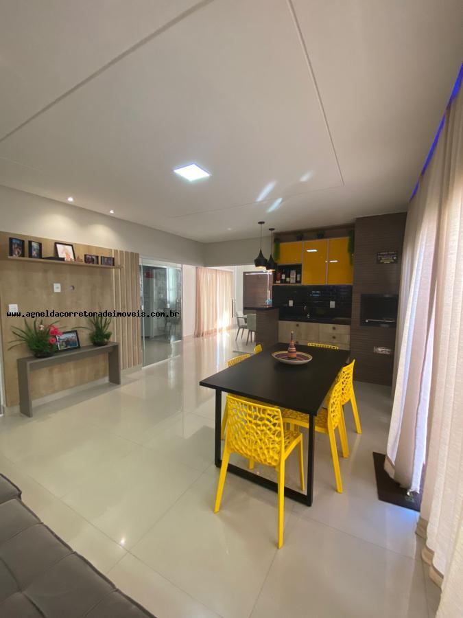 Casa de Condomínio à venda com 3 quartos, 208m² - Foto 12