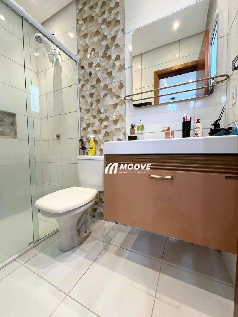 Casa à venda com 2 quartos, 60m² - Foto 13