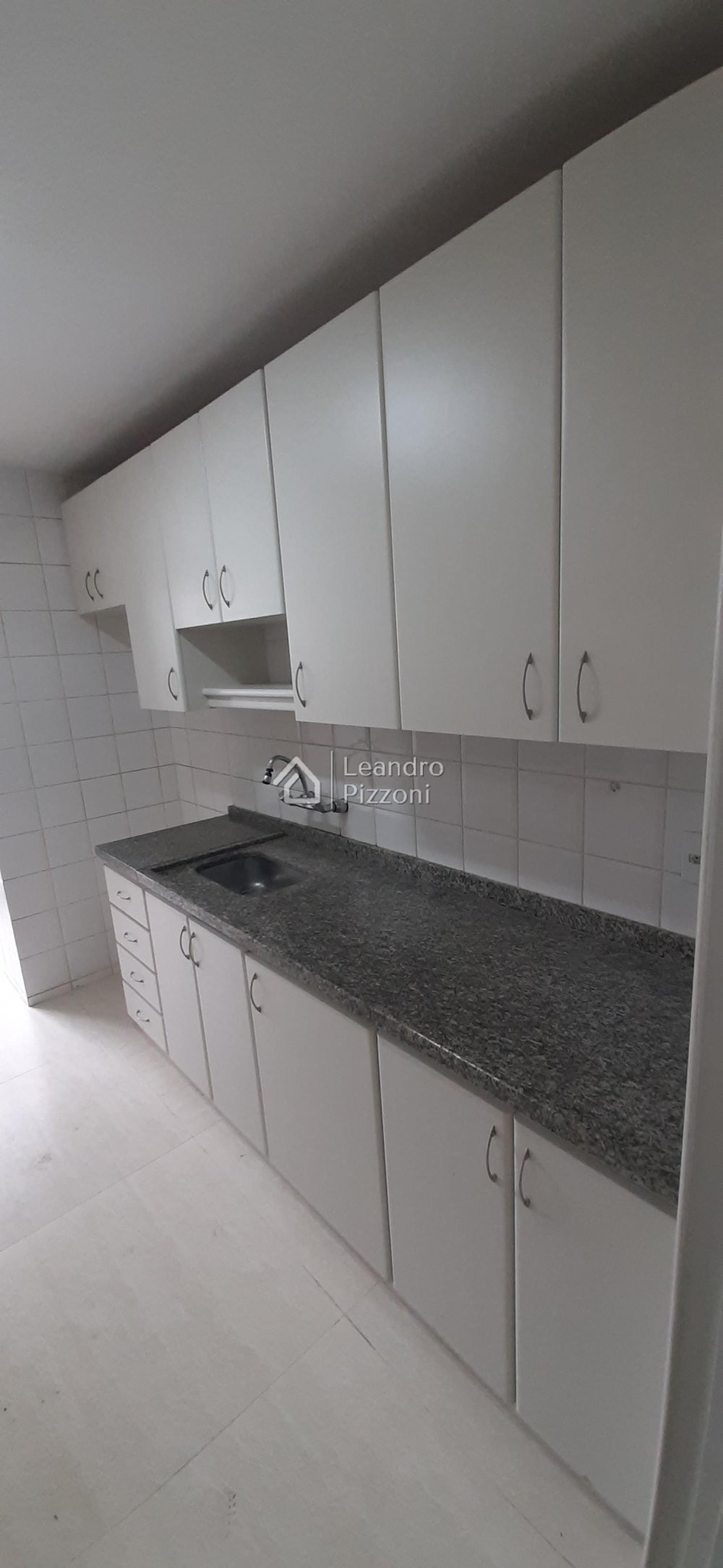 Apartamento à venda com 3 quartos, 79m² - Foto 18