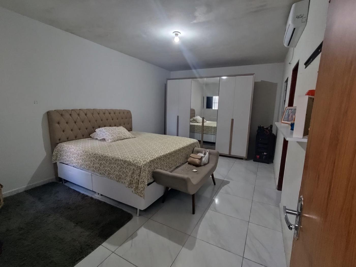 Casa à venda com 3 quartos, 200m² - Foto 15