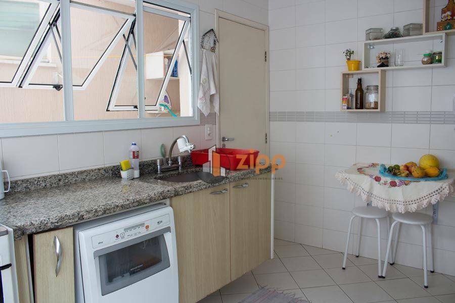 Sobrado à venda com 4 quartos, 174m² - Foto 4