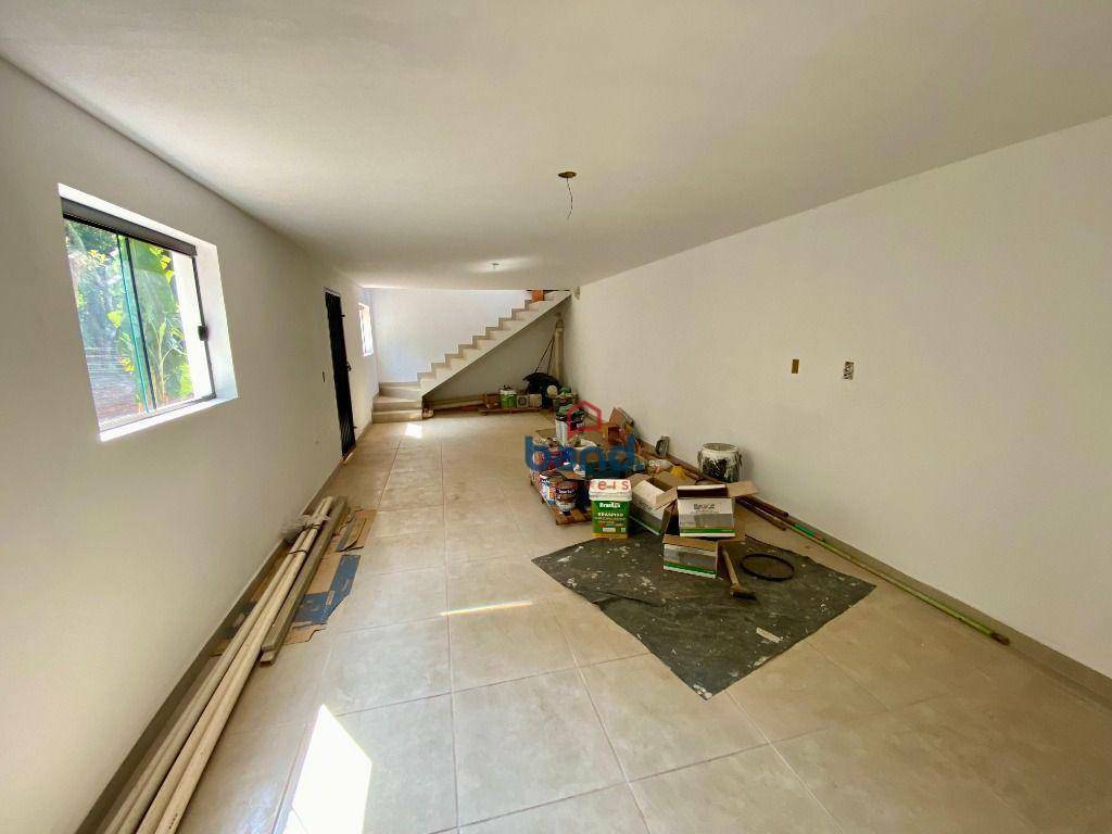 Casa à venda com 3 quartos, 210m² - Foto 24