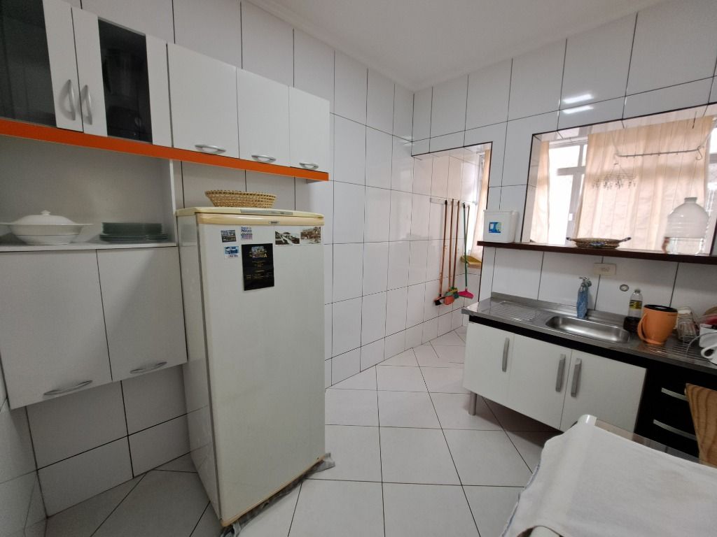 Apartamento à venda com 2 quartos, 70m² - Foto 13