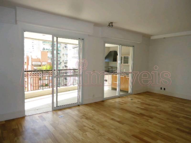 Apartamento para alugar com 3 quartos, 170m² - Foto 4