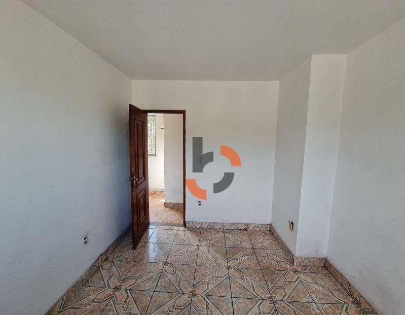 Apartamento para alugar com 2 quartos, 75m² - Foto 4