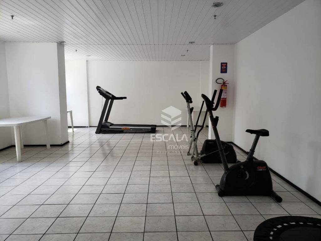 Apartamento à venda com 2 quartos, 67m² - Foto 40