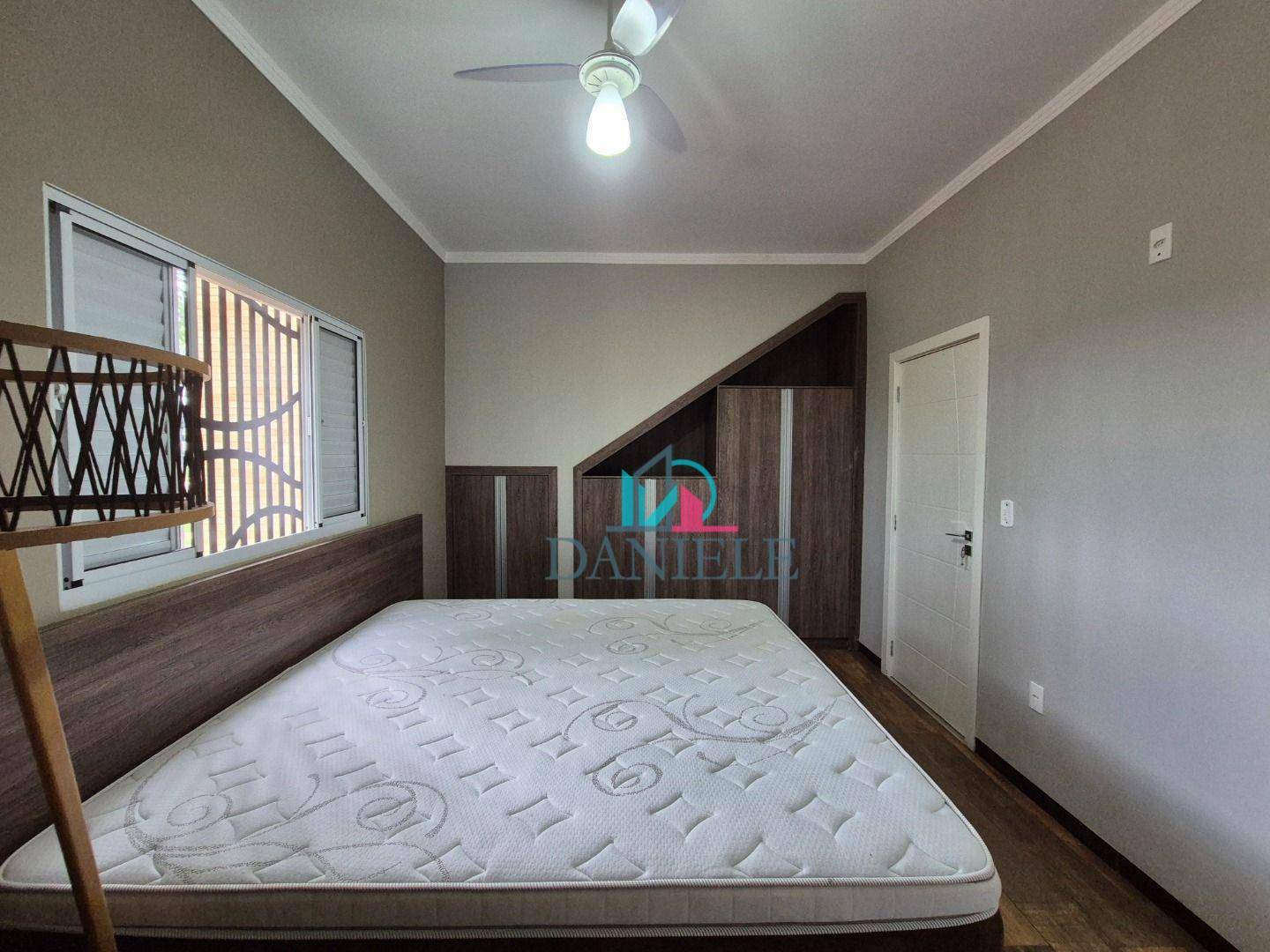 Casa de Condomínio à venda com 3 quartos, 240m² - Foto 19