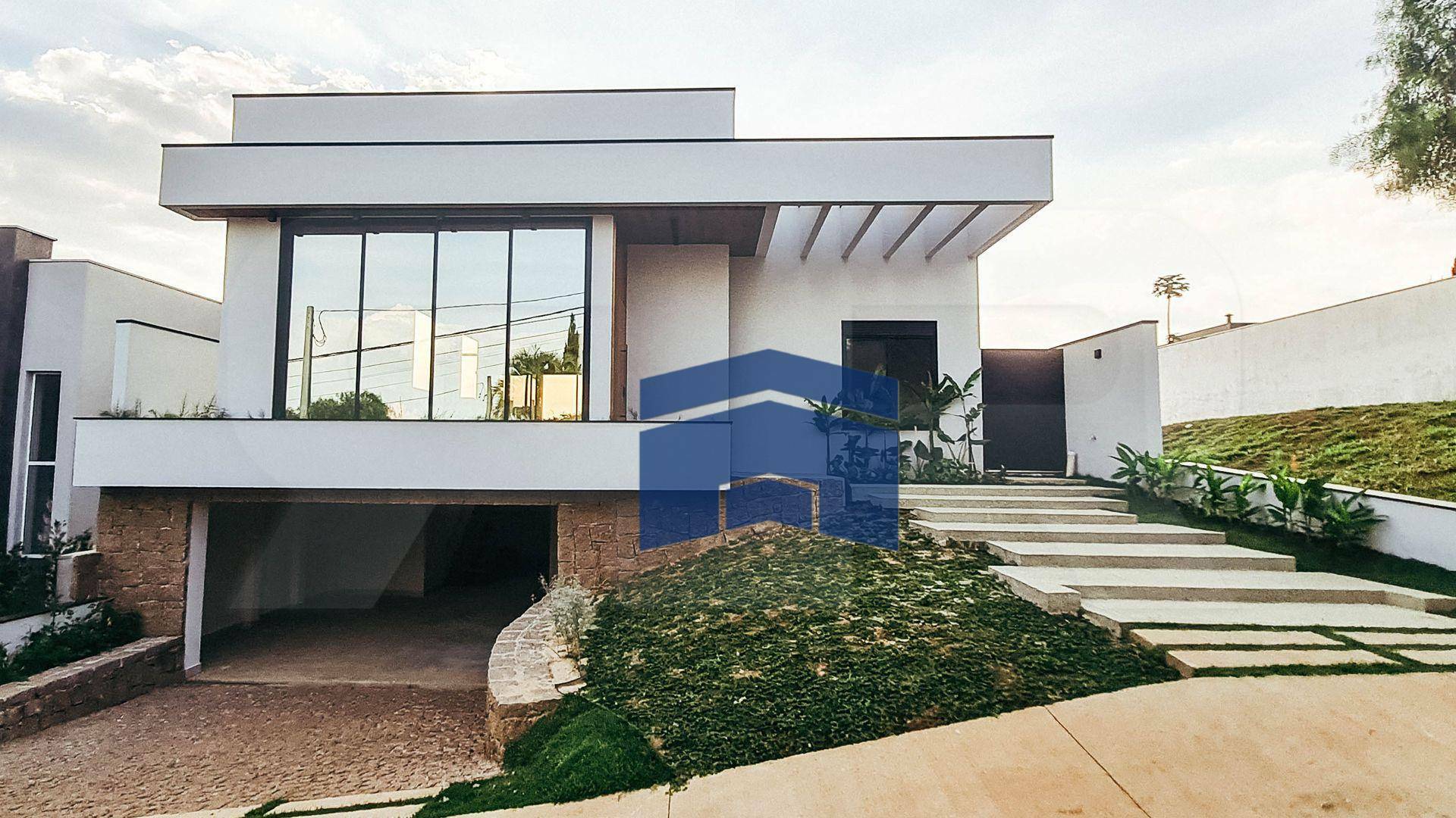 Casa de Condomínio à venda com 4 quartos, 330m² - Foto 10