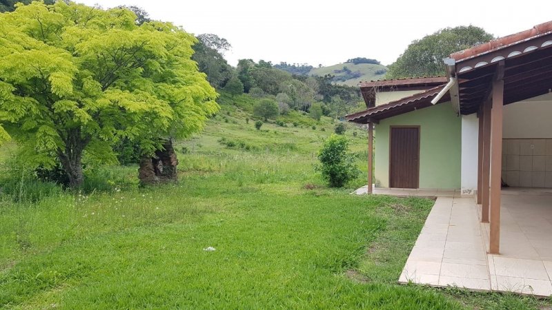 Sítio à venda com 2 quartos, 100m² - Foto 4